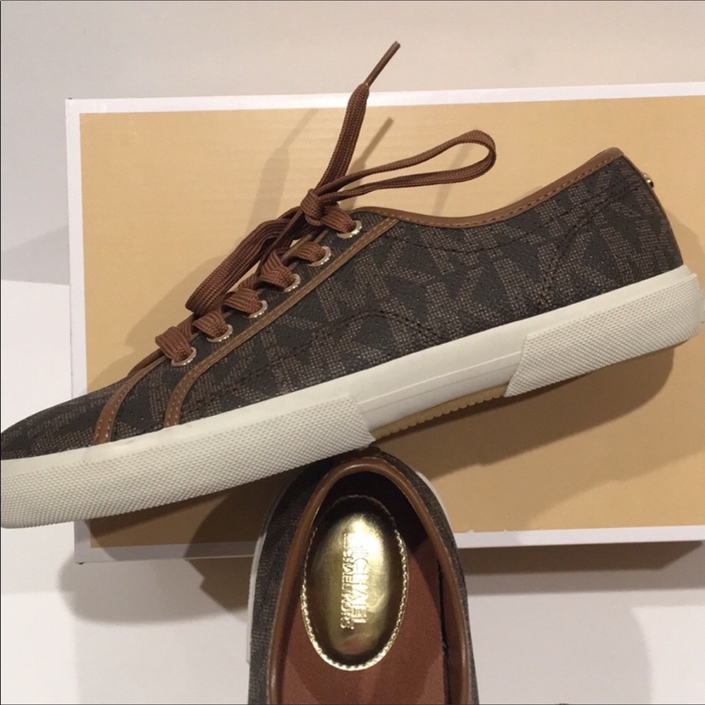 On Hold Michael Kors Boerum Sneakers - Picture 3 of 6